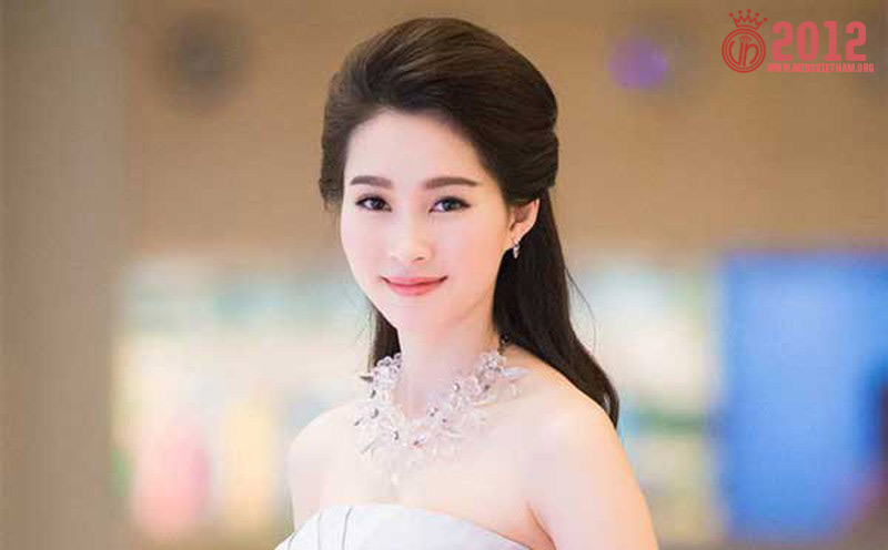 Dang Thu Thao - Miss Vietnam 2012